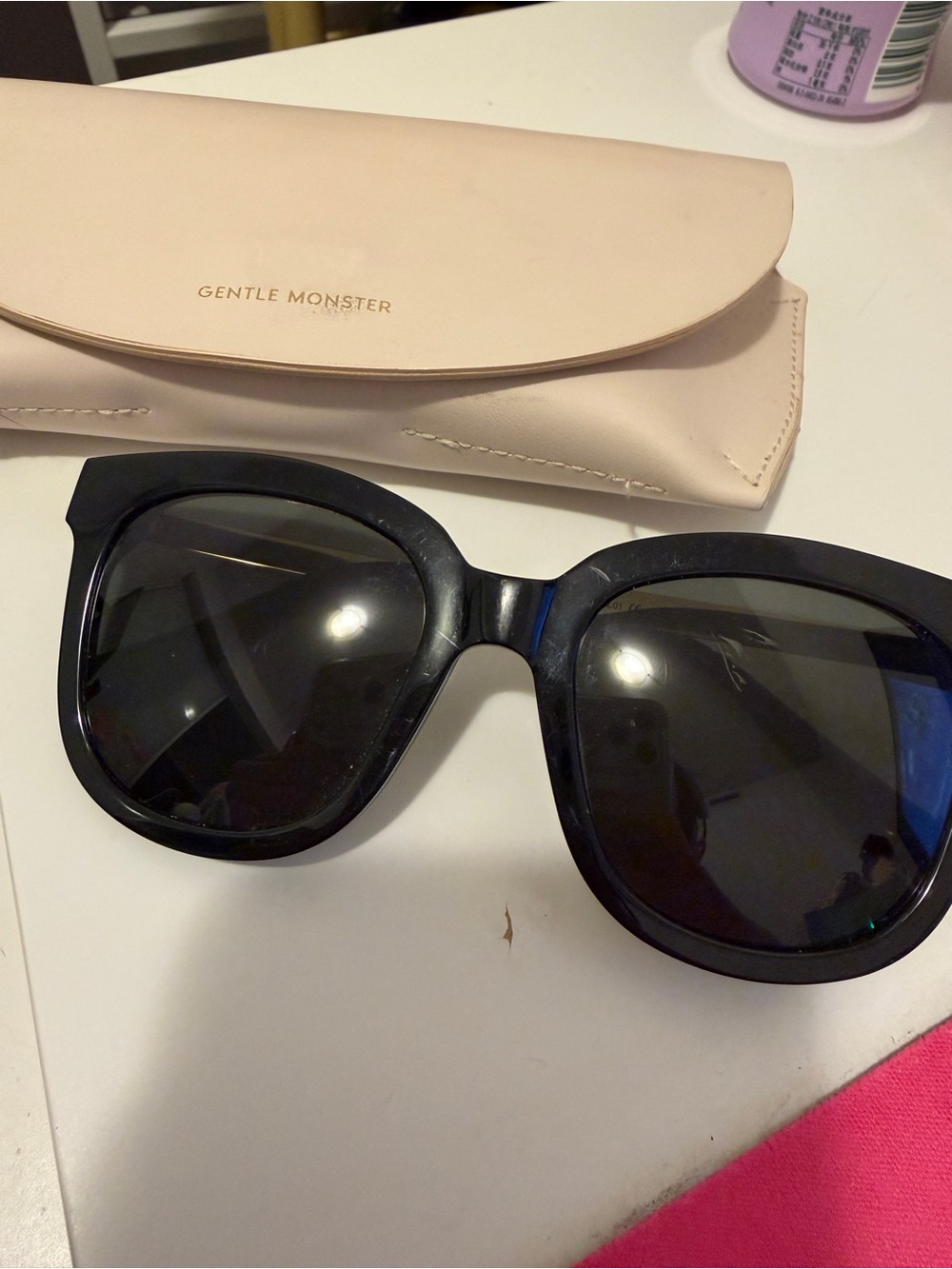 GENTLE MONSTER Black sunglasses Absente
